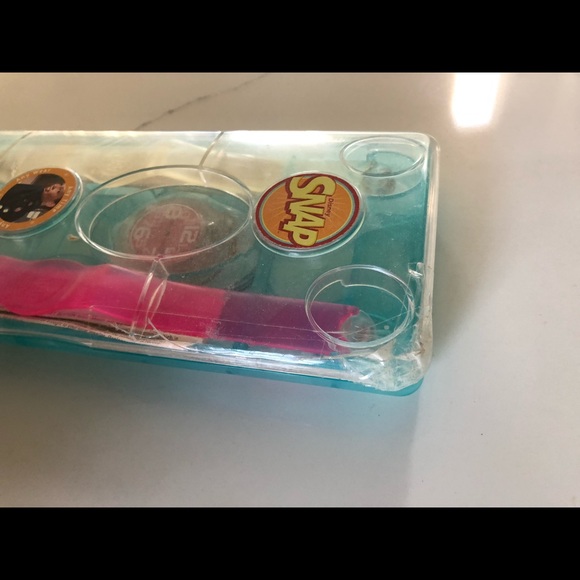 NWOT Disney snap watch with pink face - Picture 6 of 8